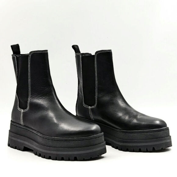 Marc Fisher Womens size 9 Pauline Chelsea Gothic Platform Chunky Leather Boots - Picture 1 of 12
